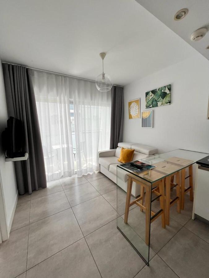 Bristol Sunset Beach Private Apartment Corralejo Bagian luar foto