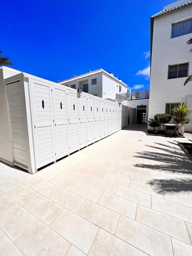 Bristol Sunset Beach Private Apartment Corralejo Bagian luar foto