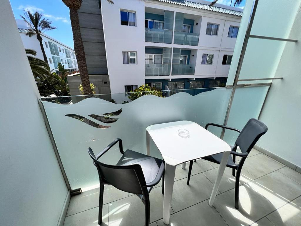 Bristol Sunset Beach Private Apartment Corralejo Bagian luar foto